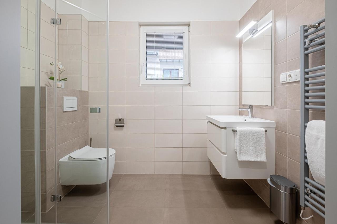 Mlynicky Dvur Apartmany Zabukem מראה חיצוני תמונה
