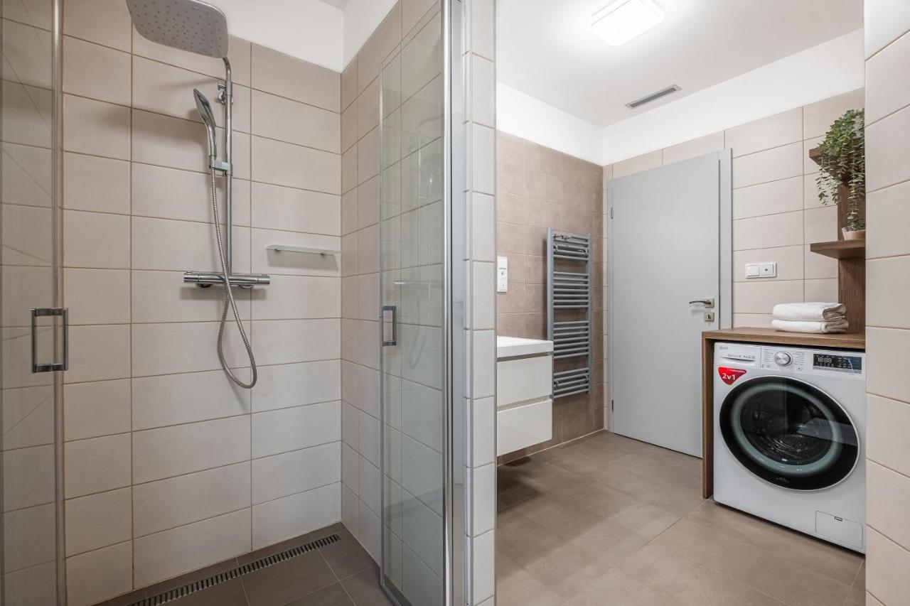 Mlynicky Dvur Apartmany Zabukem מראה חיצוני תמונה